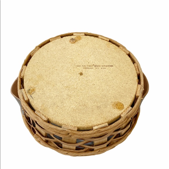 Vintage Pyrex Baker in a Basket Set #024 - Picture 7 of 9